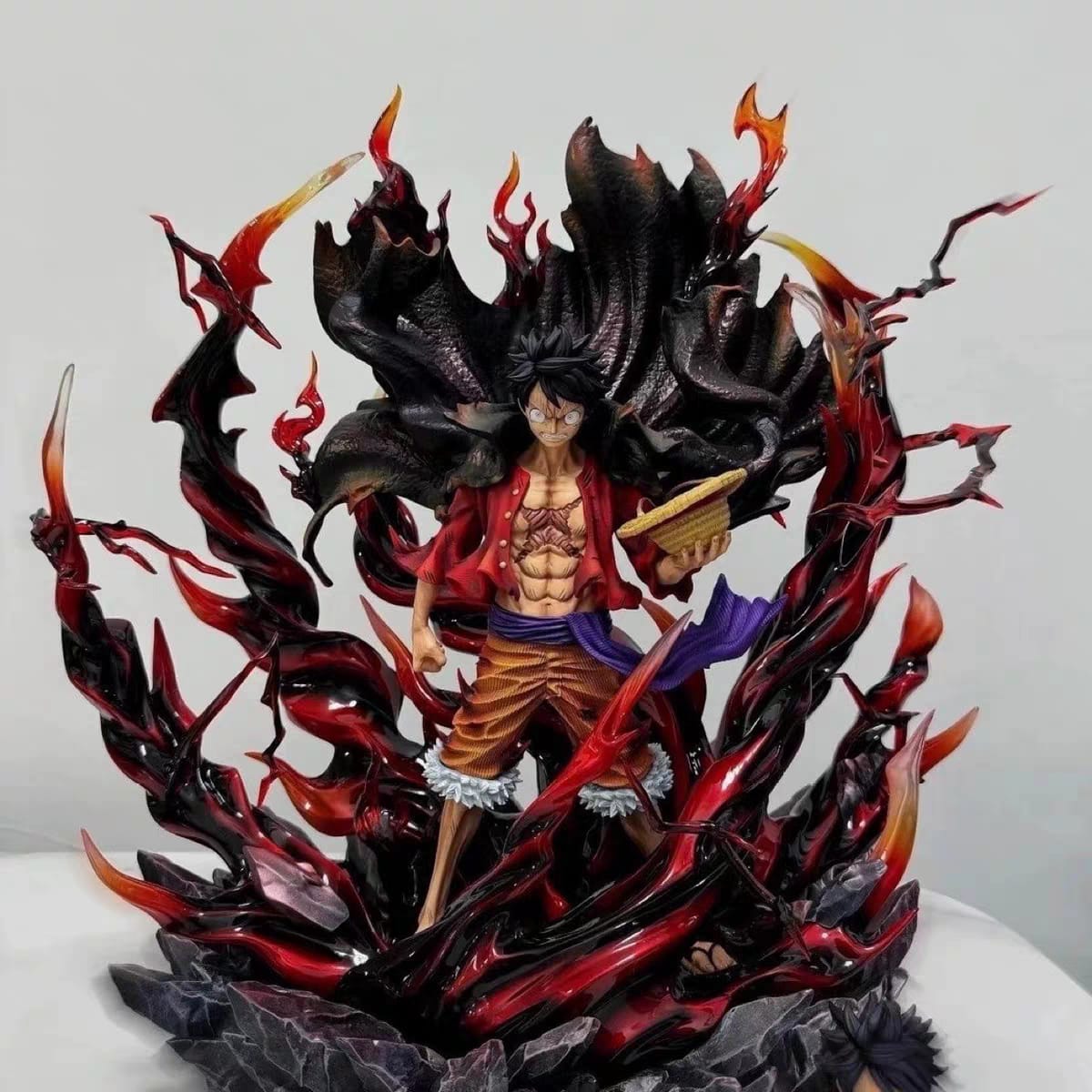 Action Figure One Piece Monkey D. Luffy Haki 35cm - Hideastore