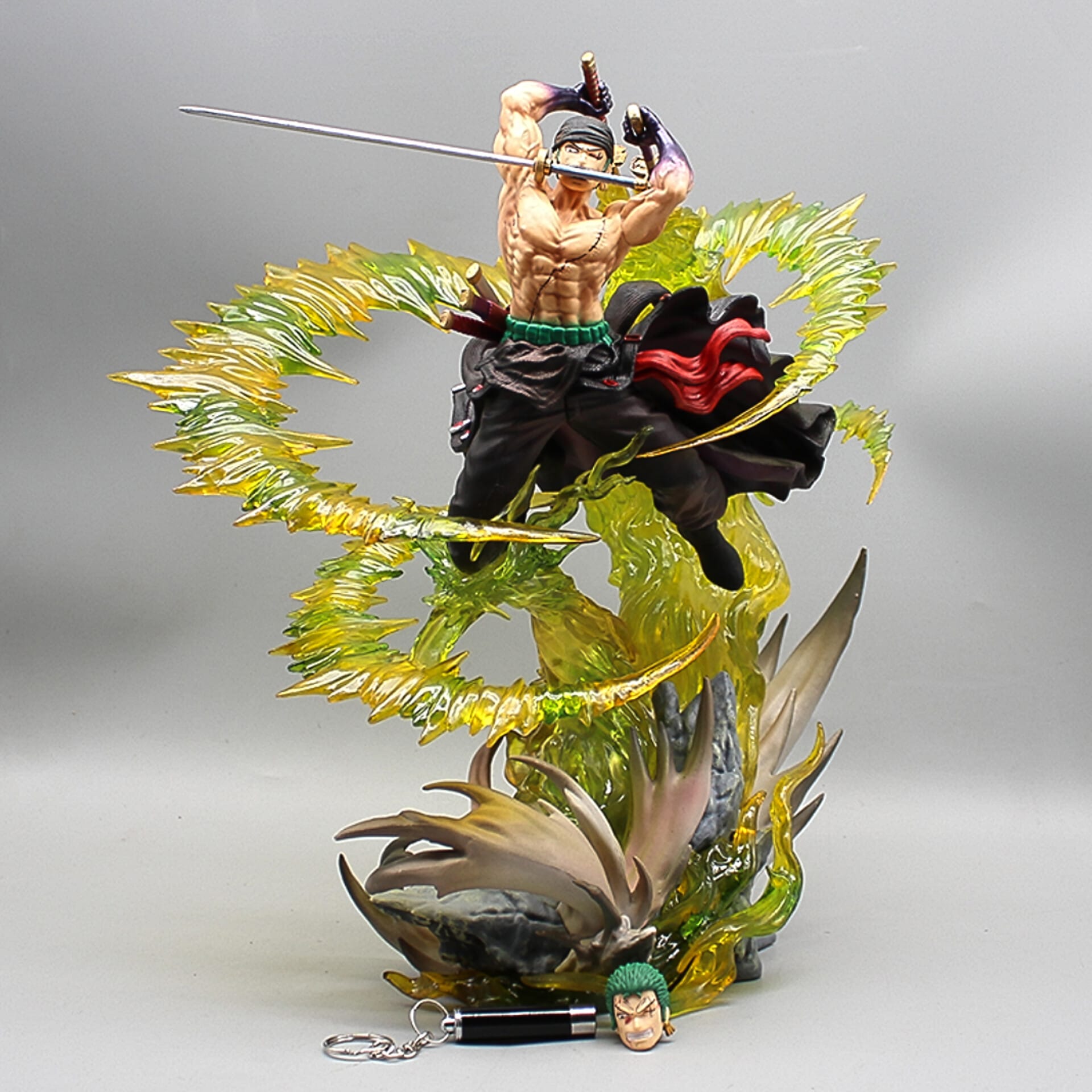 Action Figure One Piece Roronoa Zoro Con LED 2 Teste 30 Cm - Hideastore
