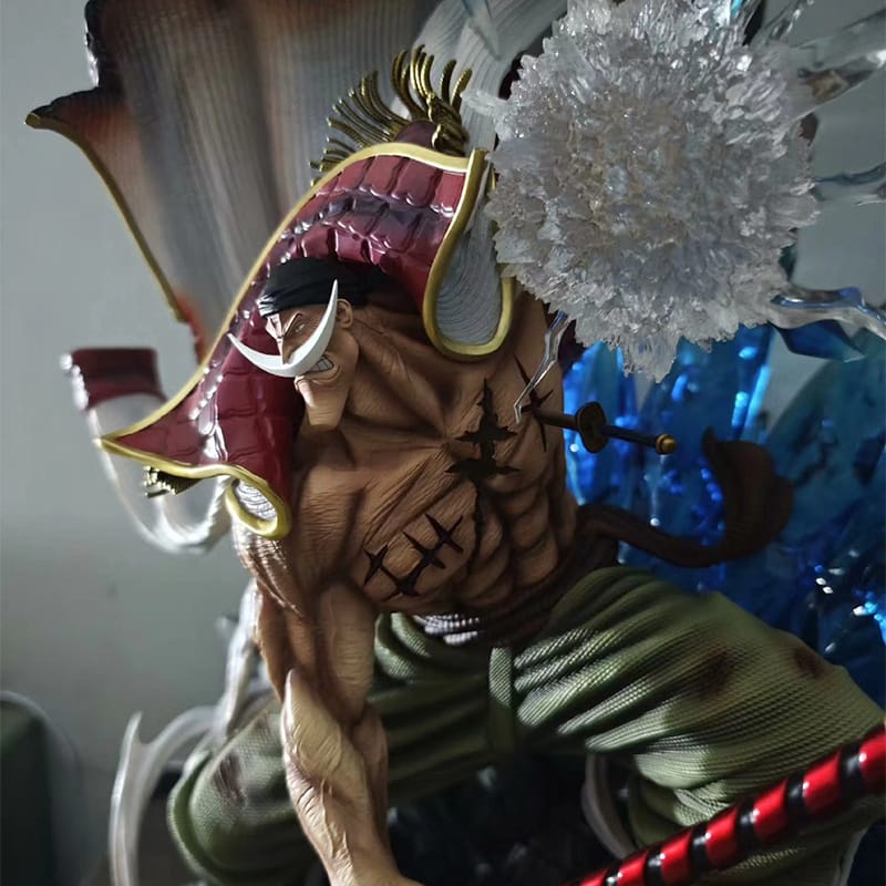 One Piece Edward Newgate Whitebeard 40cm GM Studio Action figure Con LED - Hideastore