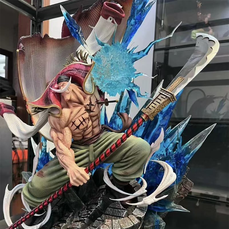 One Piece Edward Newgate Whitebeard 40cm GM Studio Action figure Con LED - Hideastore